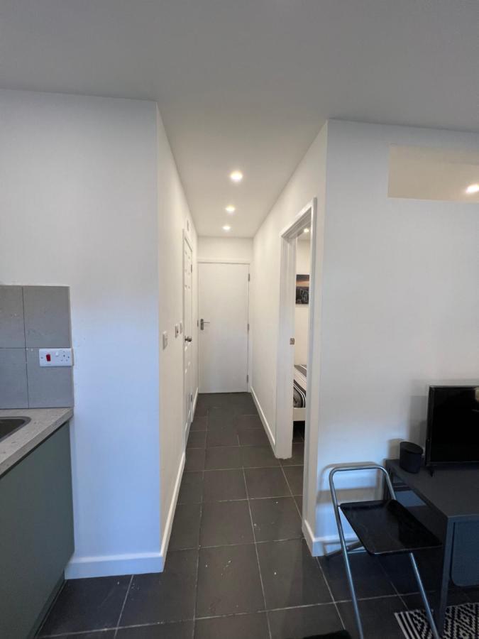 Modern Flat In Central Egham By Windsor Castle, Staines-Upon-Thames And Heathrow Airport Dış mekan fotoğraf